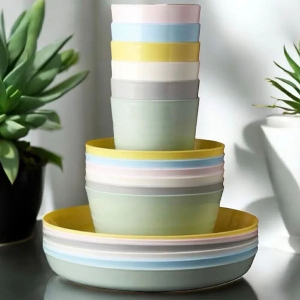 NWT Kalas 18 Pieces 6 plates 6 Bowls 6 Cups padytel colors kids dining set.